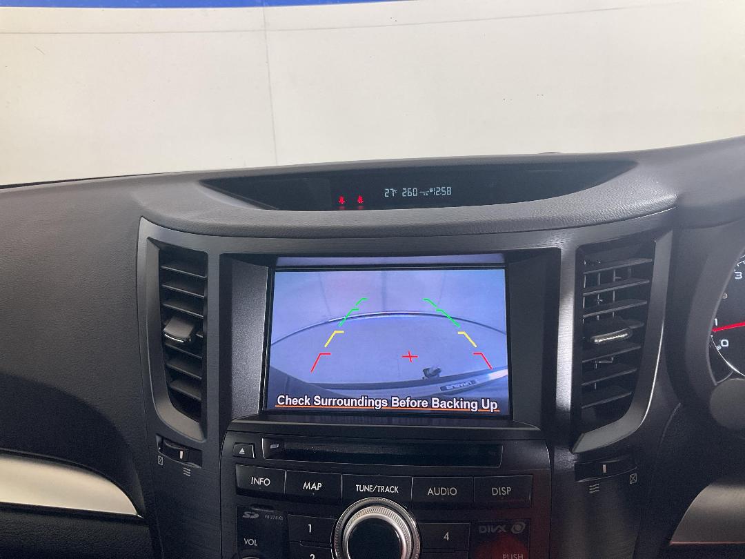 Photo '32' of Subaru Legacy