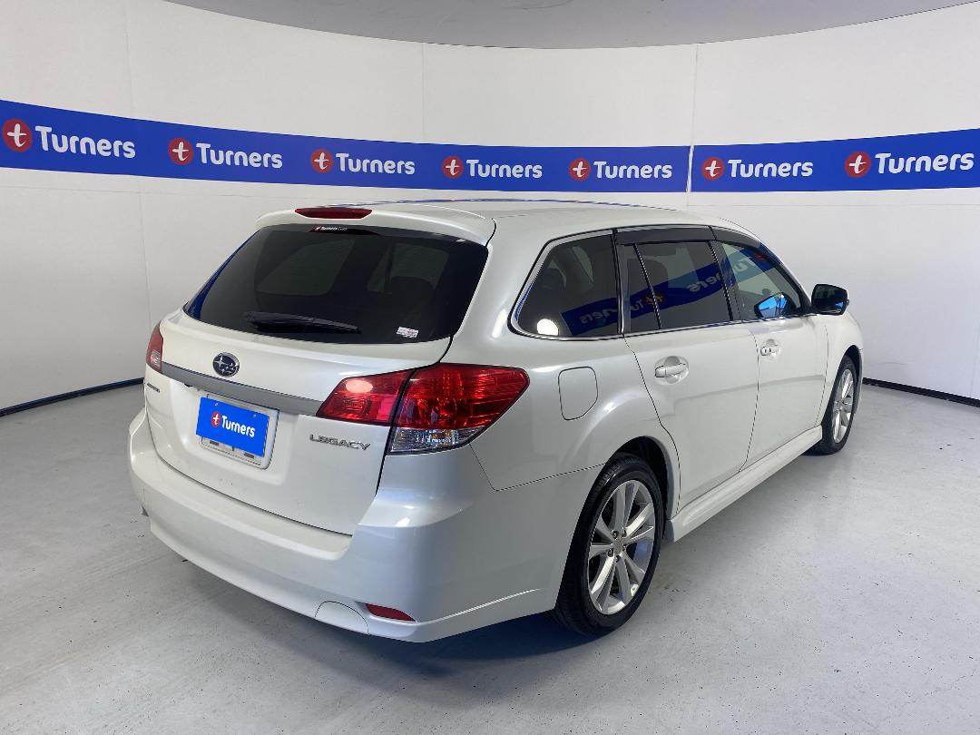 Photo '7' of Subaru Legacy