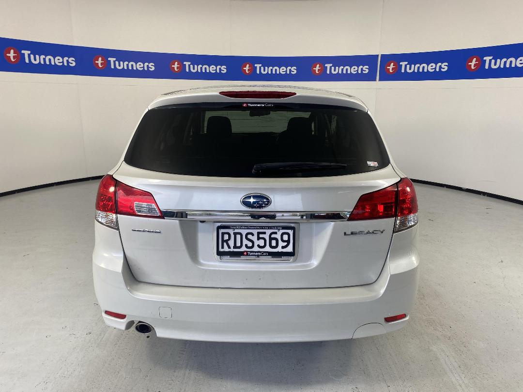 Photo '6' of Subaru Legacy