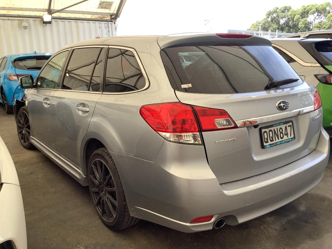 Photo '5' of Subaru Legacy Photo '5' of Subaru Legacy