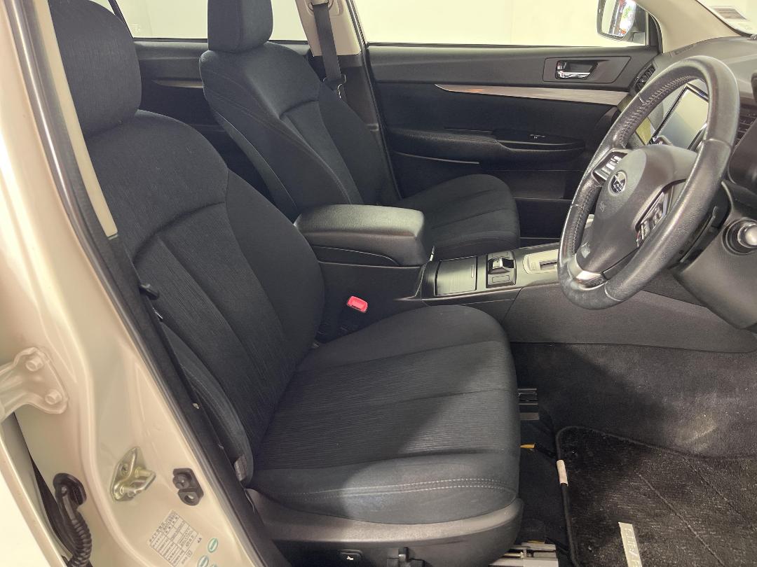 Photo '16' of Subaru Legacy Photo '16' of Subaru Legacy