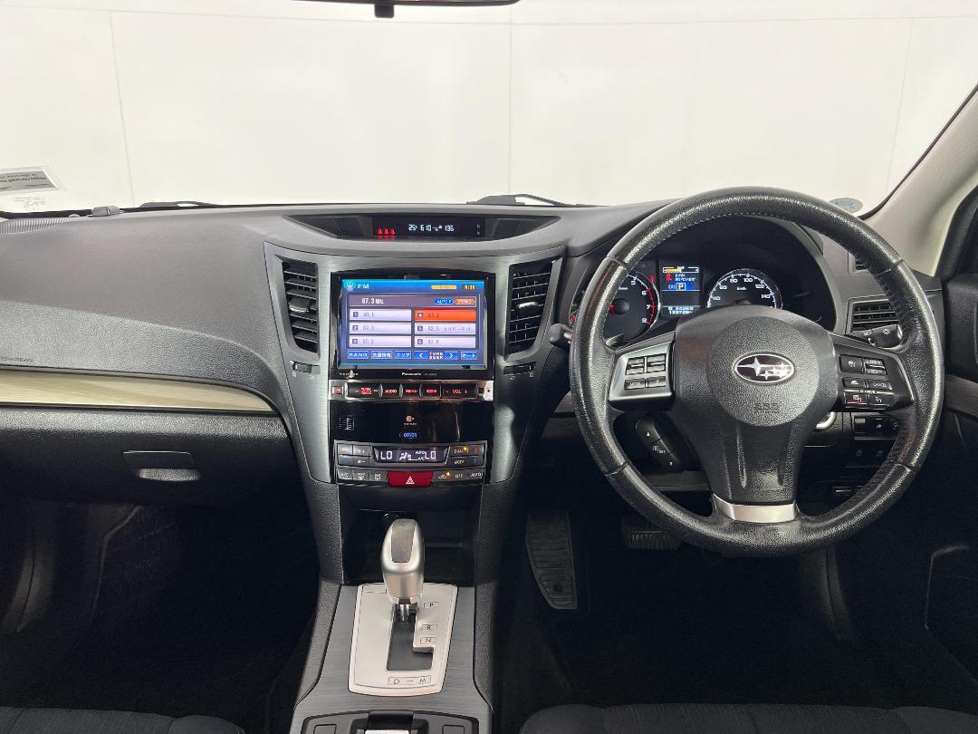 Photo '17' of Subaru Legacy Photo '17' of Subaru Legacy