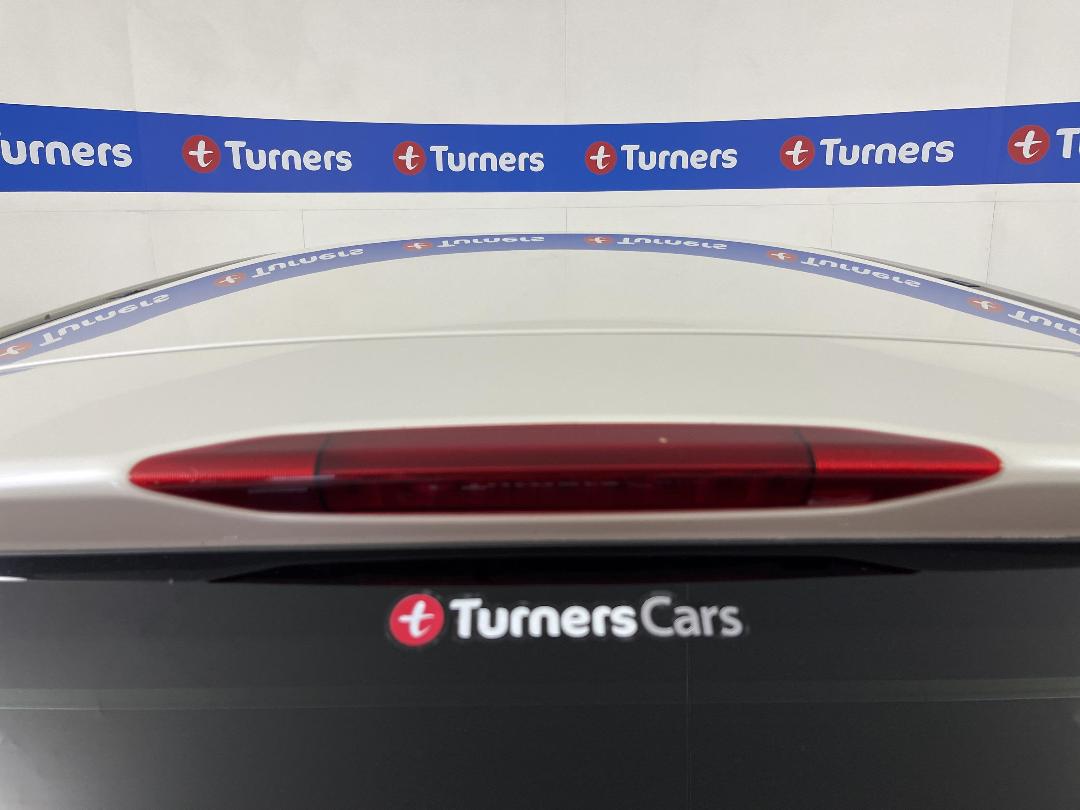 Photo '30' of Subaru Legacy Photo '30' of Subaru Legacy