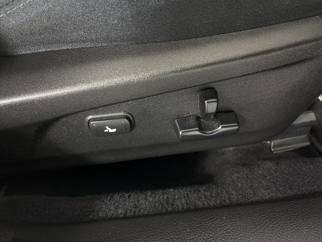 Photo '28' of Subaru Legacy Photo '28' of Subaru Legacy