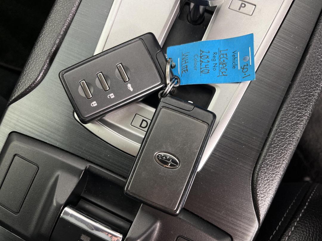 Photo '22' of Subaru Legacy