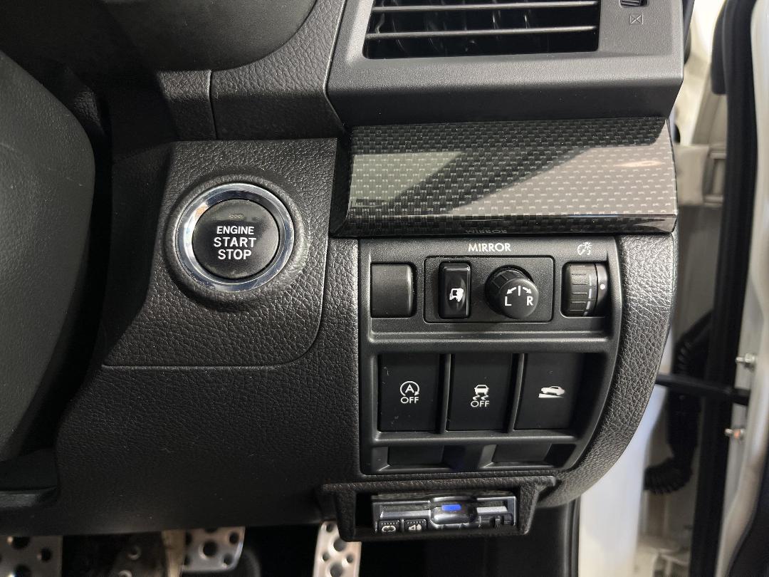 Photo '27' of Subaru Legacy