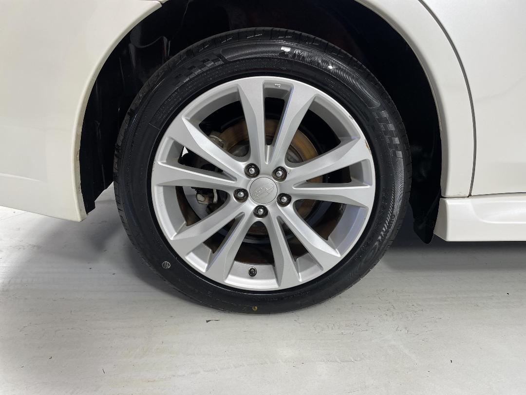 Photo '12' of Subaru Legacy Photo '12' of Subaru Legacy