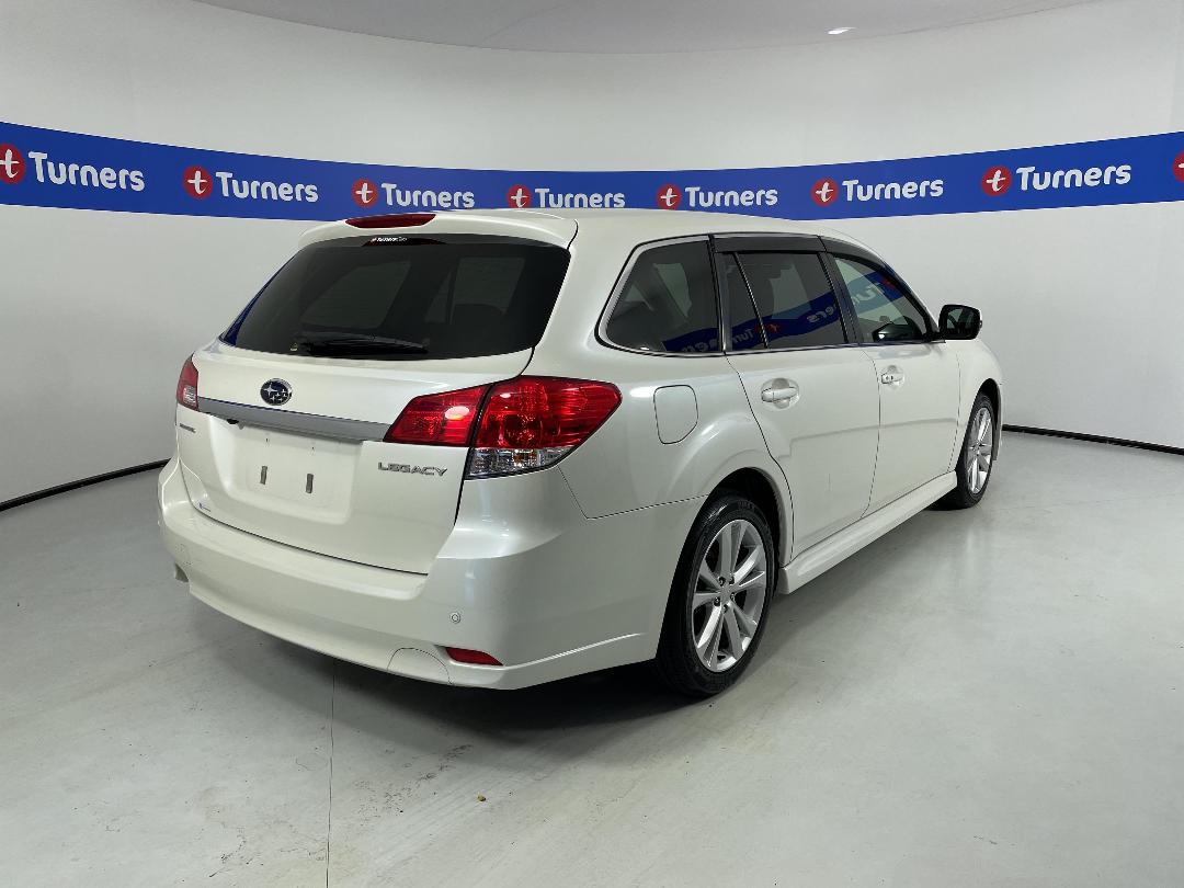 Photo '7' of Subaru Legacy Photo '7' of Subaru Legacy