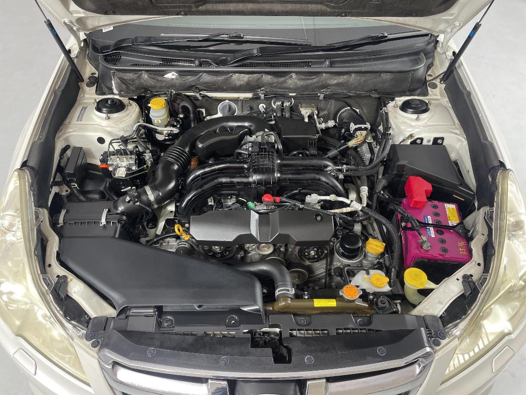 Photo '13' of Subaru Legacy