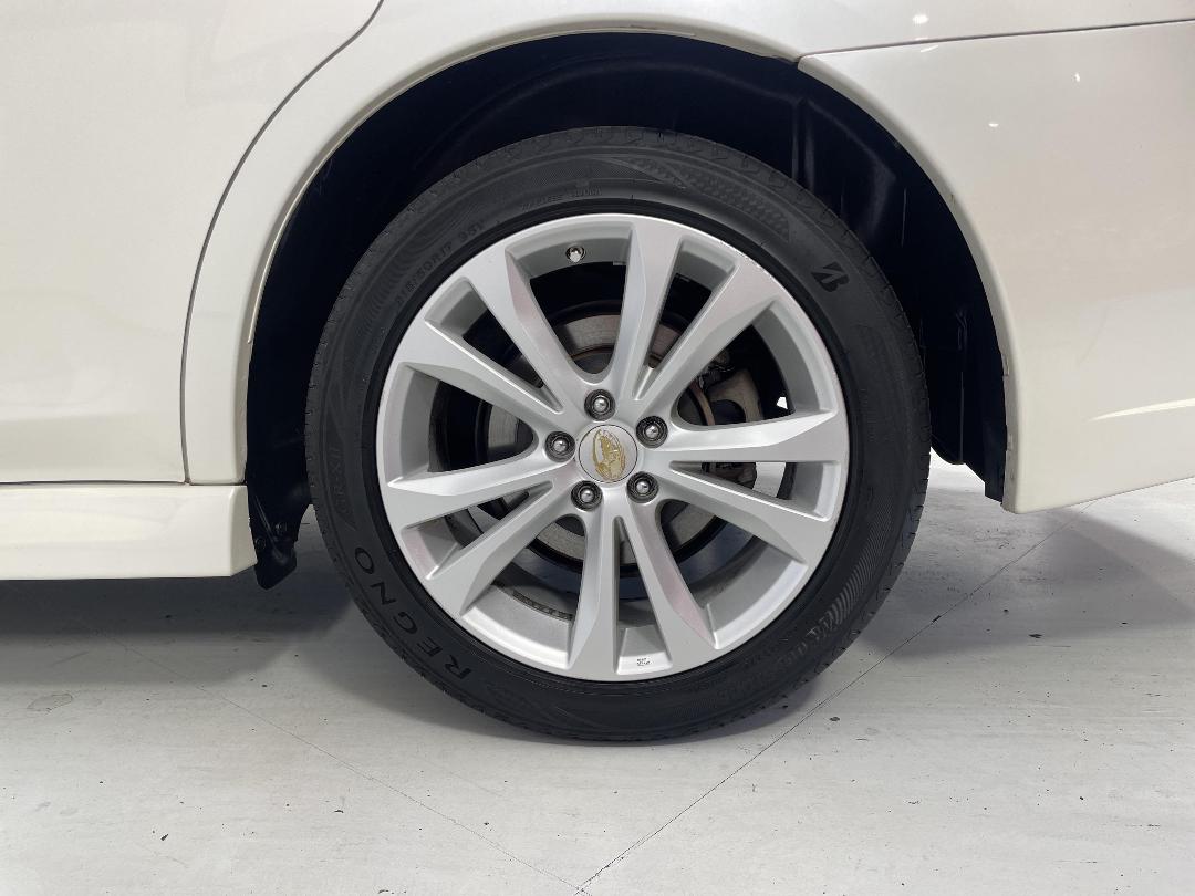 Photo '11' of Subaru Legacy