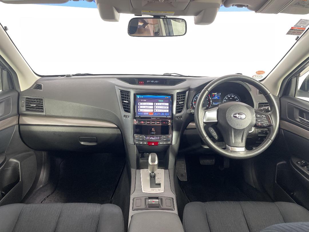 Photo '17' of Subaru Legacy