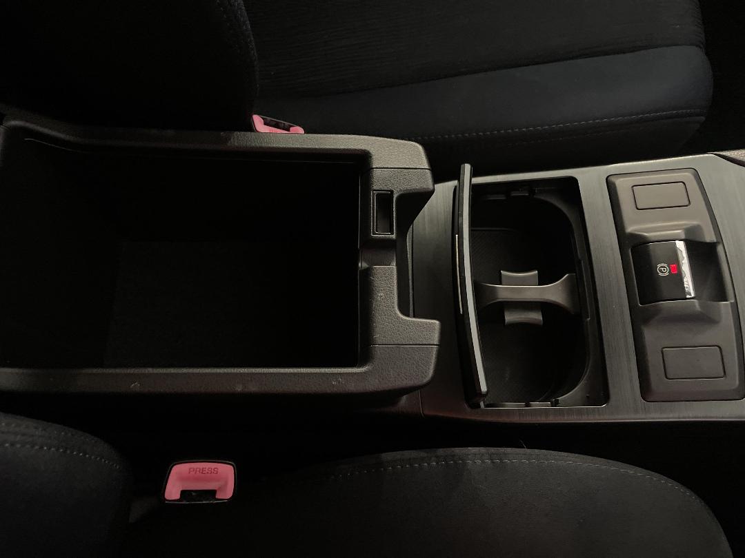 Photo '32' of Subaru Legacy Photo '32' of Subaru Legacy