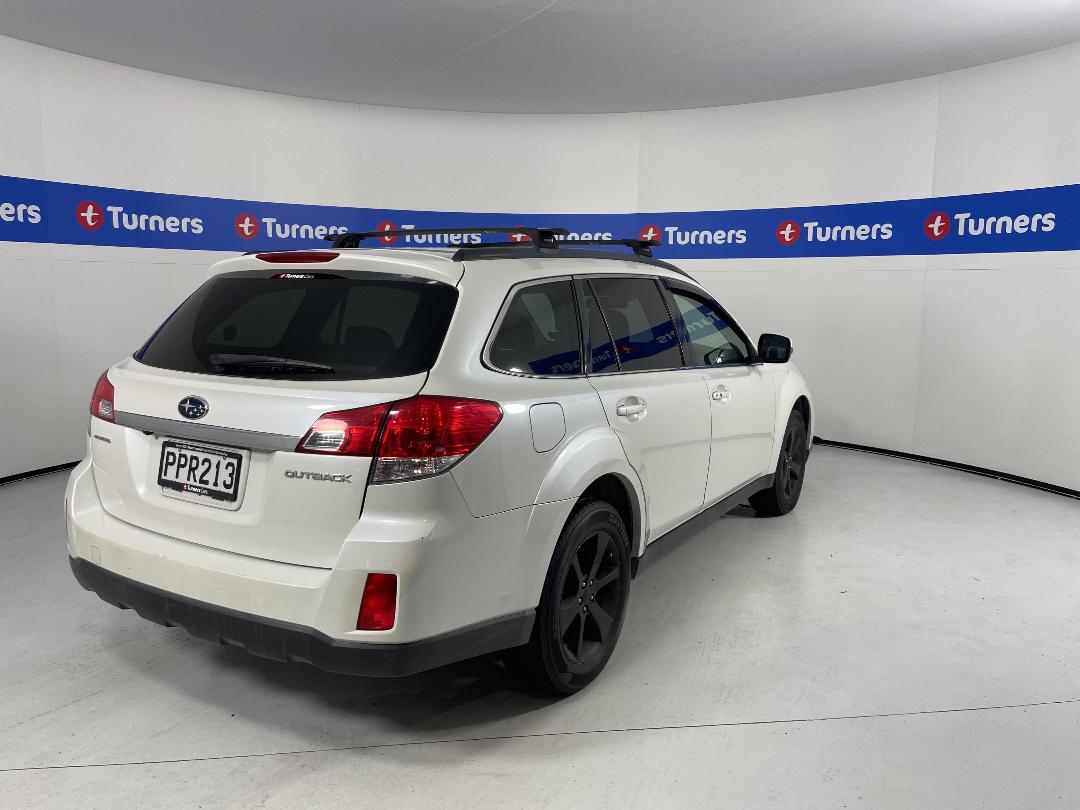 Photo '7' of Subaru Legacy