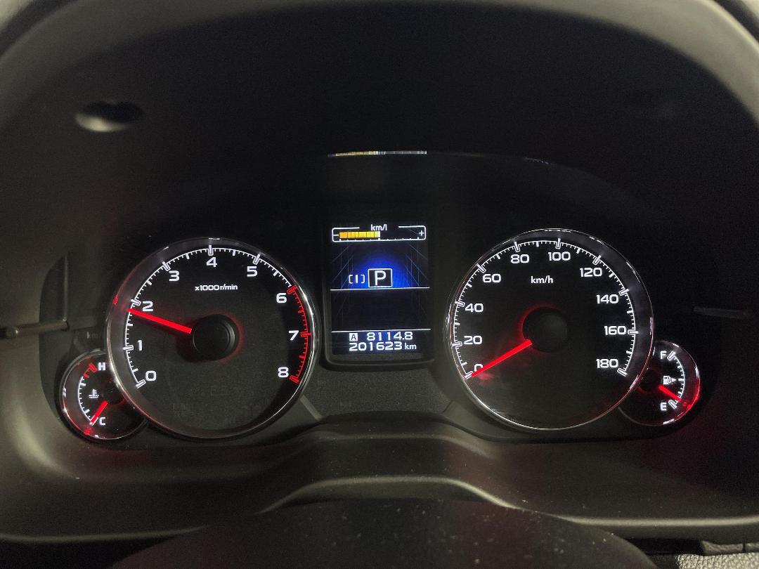 Photo '21' of Subaru Legacy