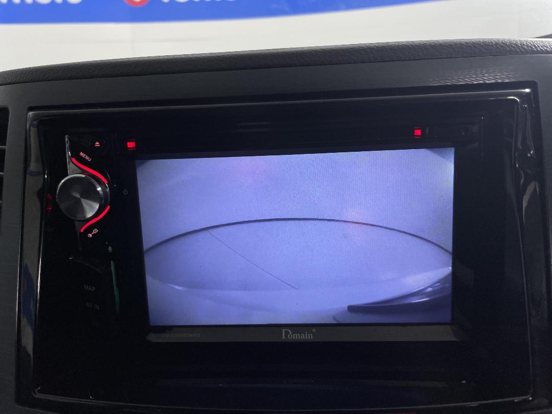 Photo '24' of Subaru Legacy