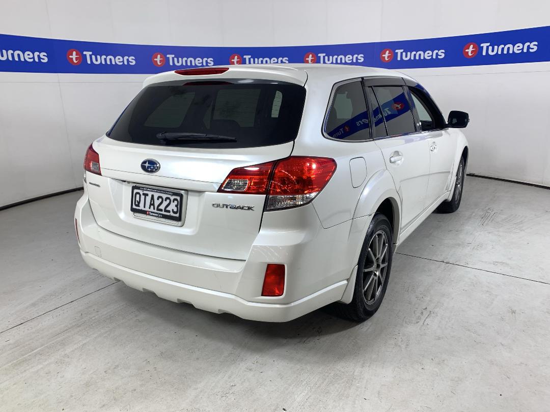 Photo '7' of Subaru Outback Photo '7' of Subaru Outback