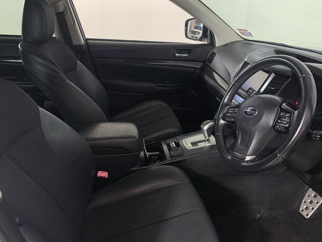 Photo '16' of Subaru Outback Photo '16' of Subaru Outback