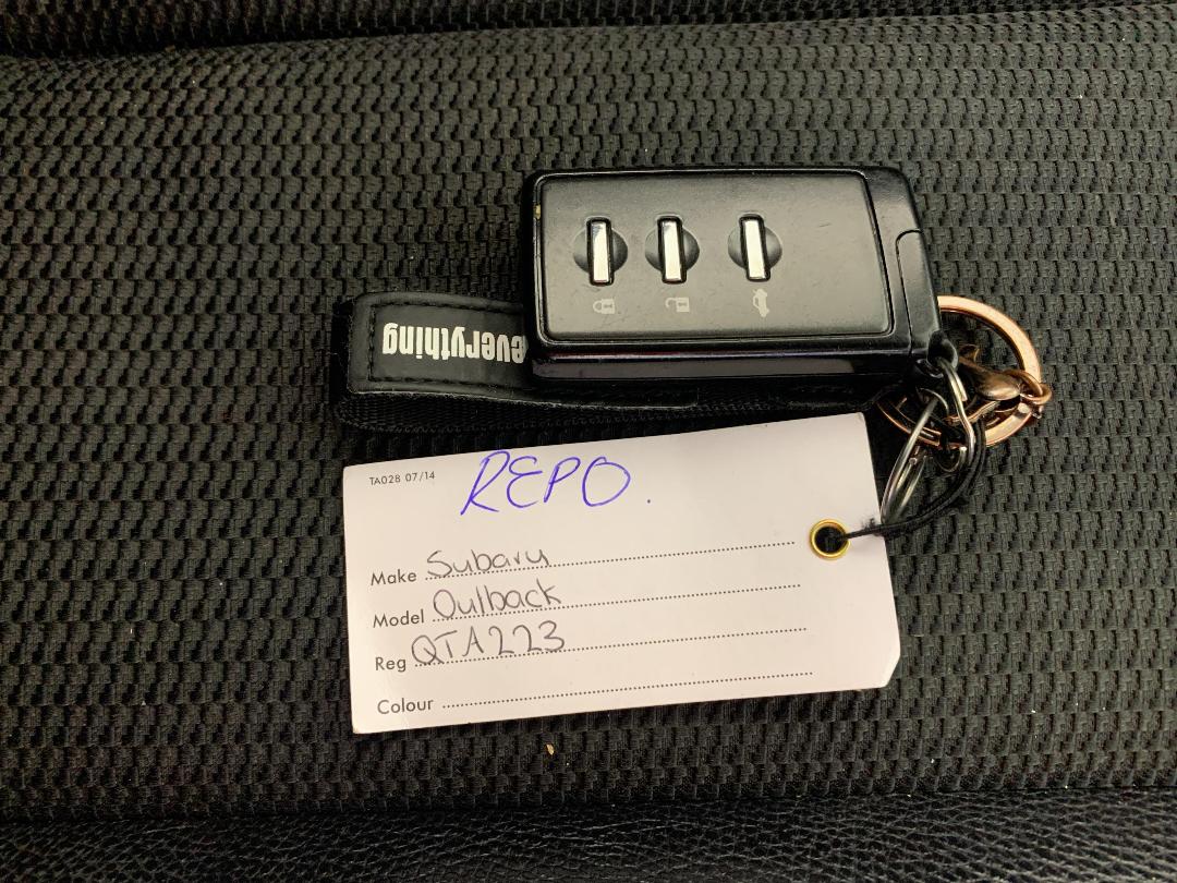 Photo '22' of Subaru Outback Photo '22' of Subaru Outback