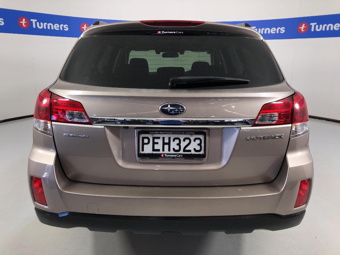 Photo '6' of Subaru Outback