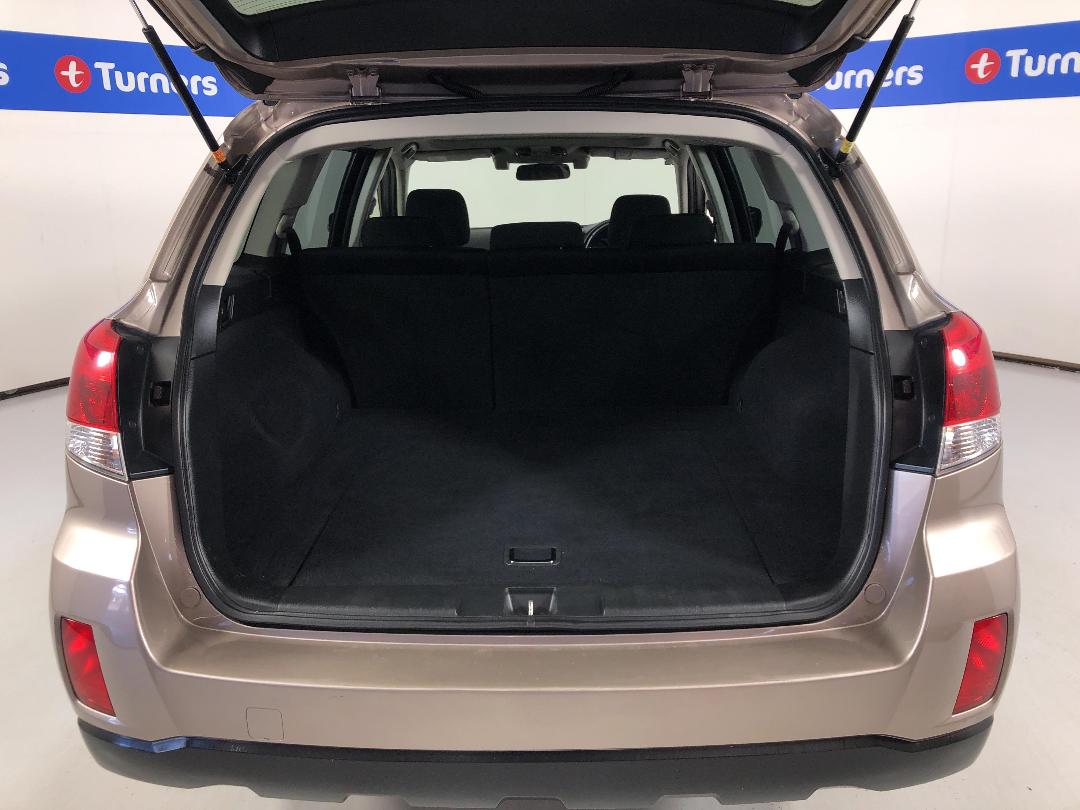 Photo '14' of Subaru Outback