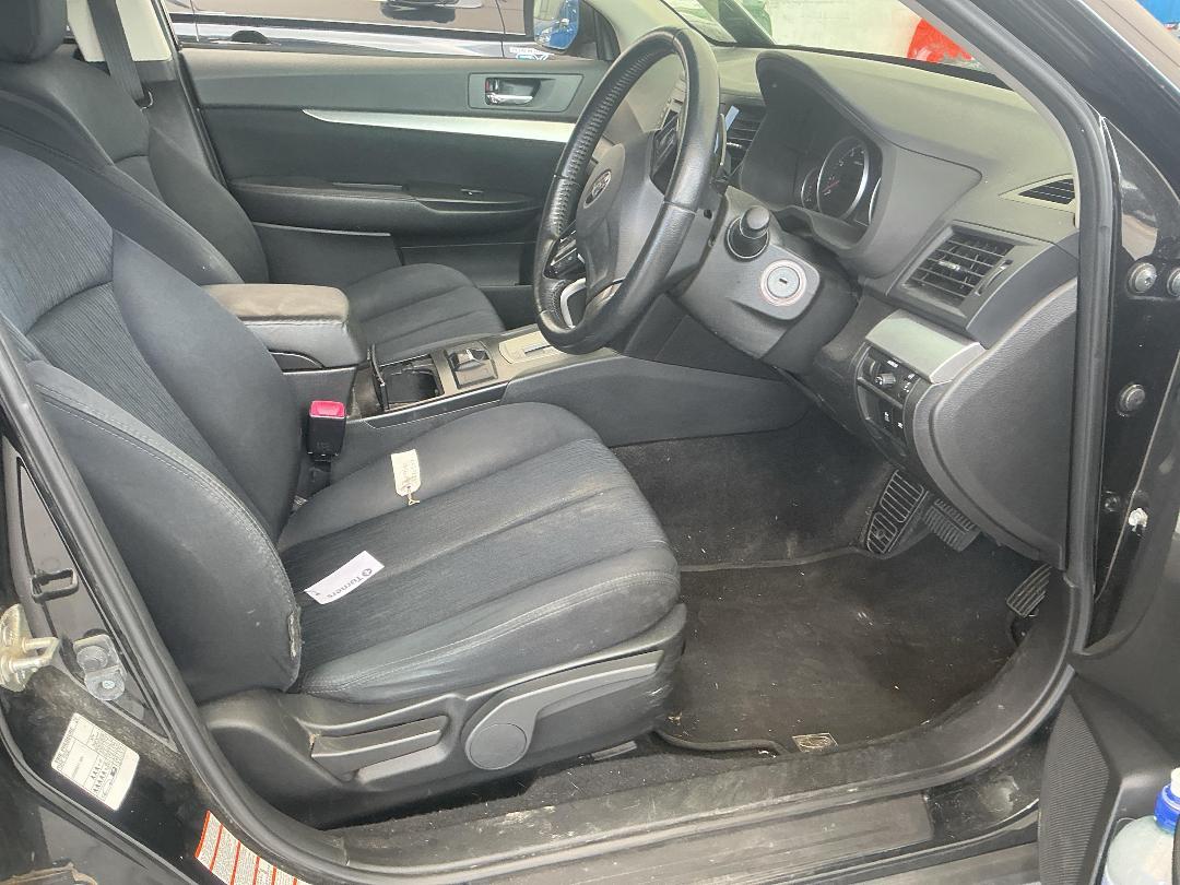 Photo '23' of Subaru Outback I Photo '23' of Subaru Outback I