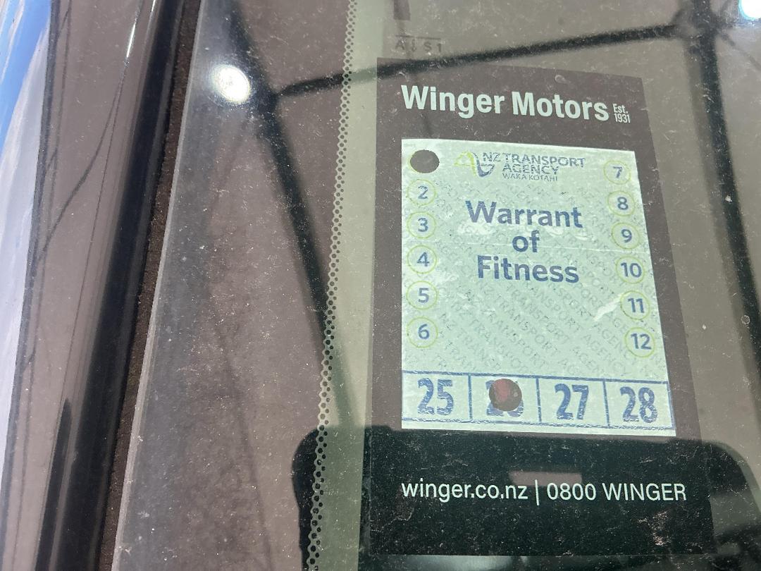 Photo '28' of Subaru Outback I Photo '28' of Subaru Outback I