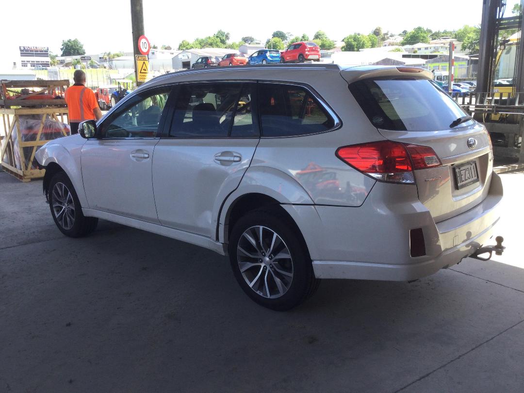 Photo '8' of Subaru Outback 2.5I Sport Premium