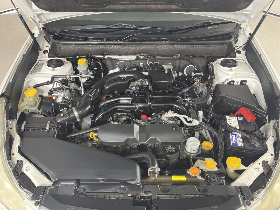 Photo '11' of Subaru Outback I