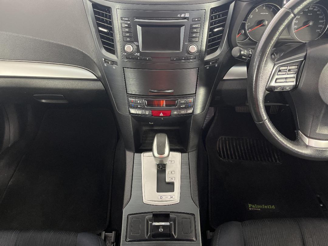 Photo '16' of Subaru Outback I