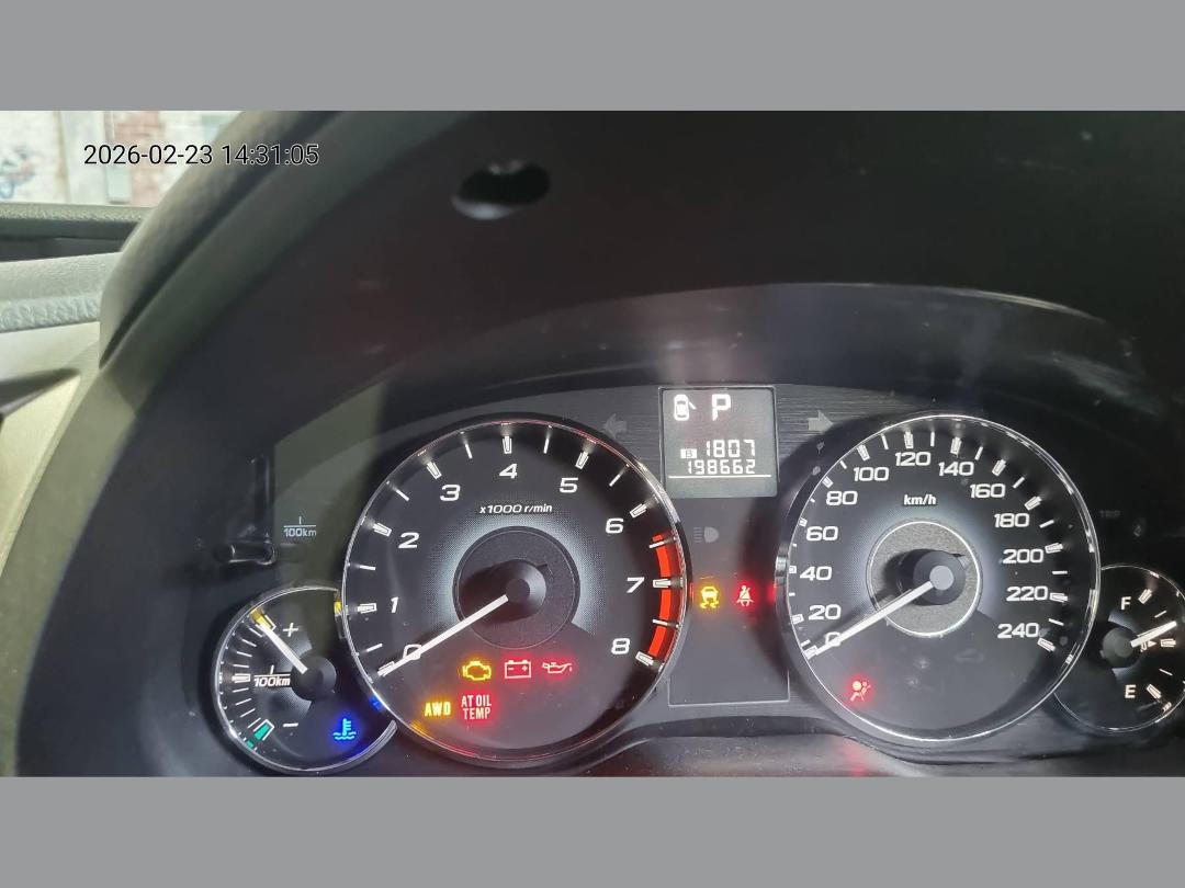 Photo '7' of Subaru Outback 25I