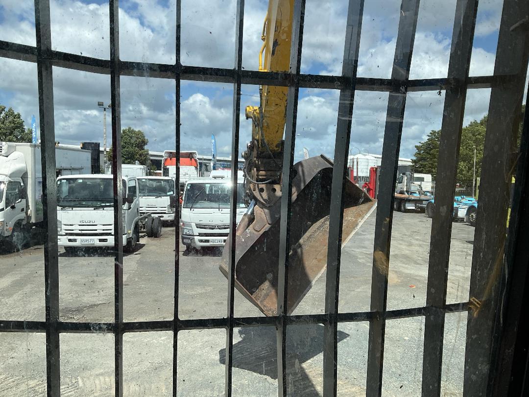 Photo '40' of Sumitomo SH 145 Excavator