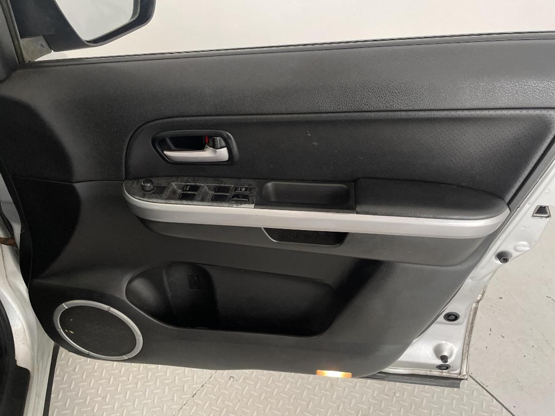 Photo '15' of Suzuki Grand Vitara