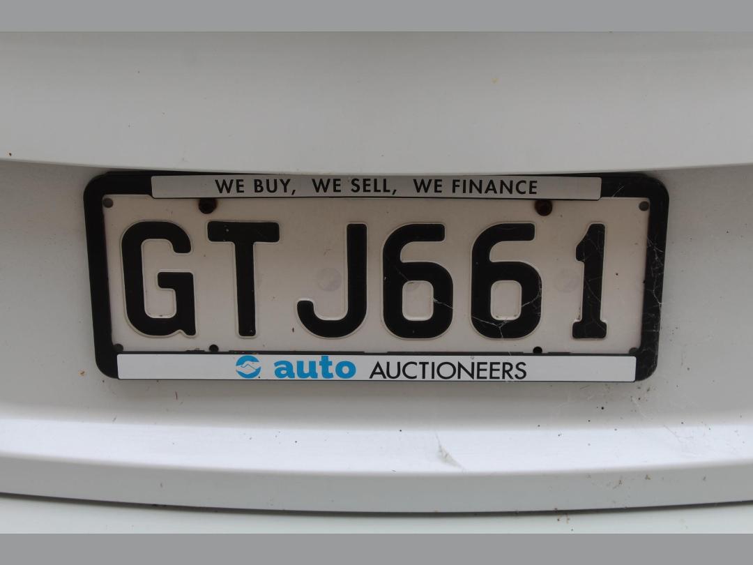 Photo '13' of Suzuki Kizashi Glxc