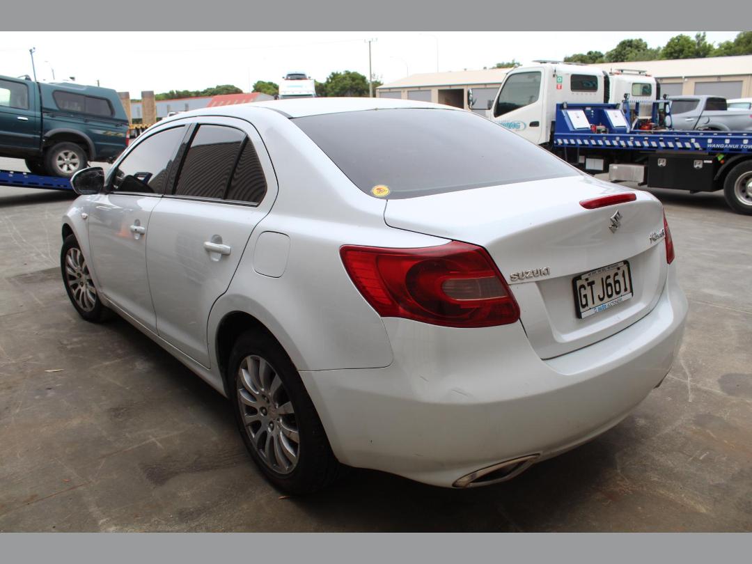 Photo '3' of Suzuki Kizashi Glxc