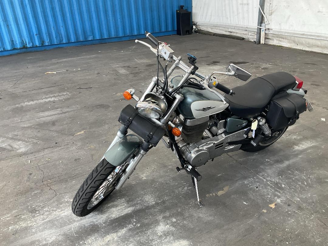 Photo '2' of Suzuki LS650 Boulevard S40 Photo '2' of Suzuki LS650 Boulevard S40