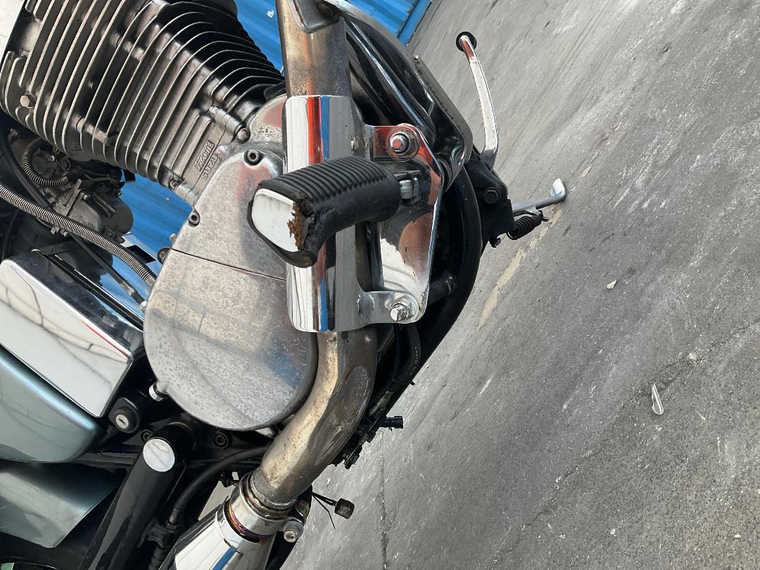 Photo '17' of Suzuki LS650 Boulevard S40 Photo '17' of Suzuki LS650 Boulevard S40