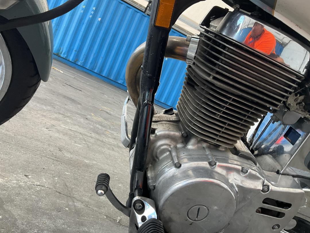 Photo '23' of Suzuki LS650 Boulevard S40 Photo '23' of Suzuki LS650 Boulevard S40