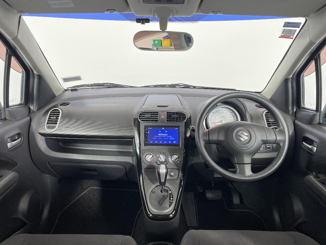 Photo '17' of Suzuki Splash Photo '17' of Suzuki Splash