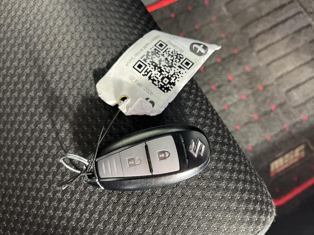 Photo '22' of Suzuki Swift