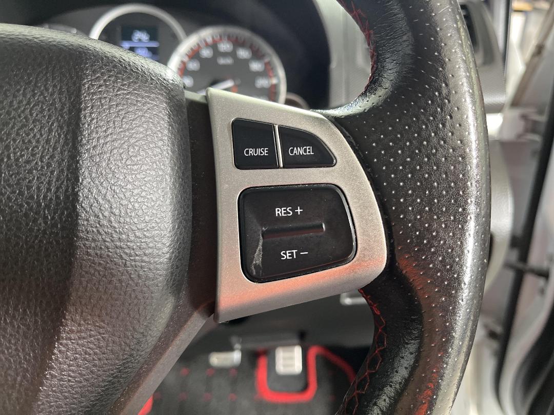 Photo '33' of Suzuki Swift