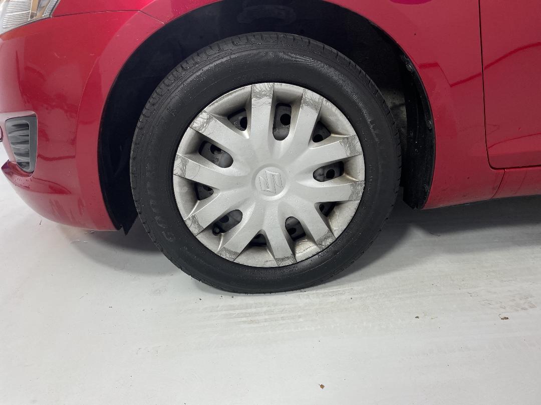 Photo '10' of Suzuki Swift