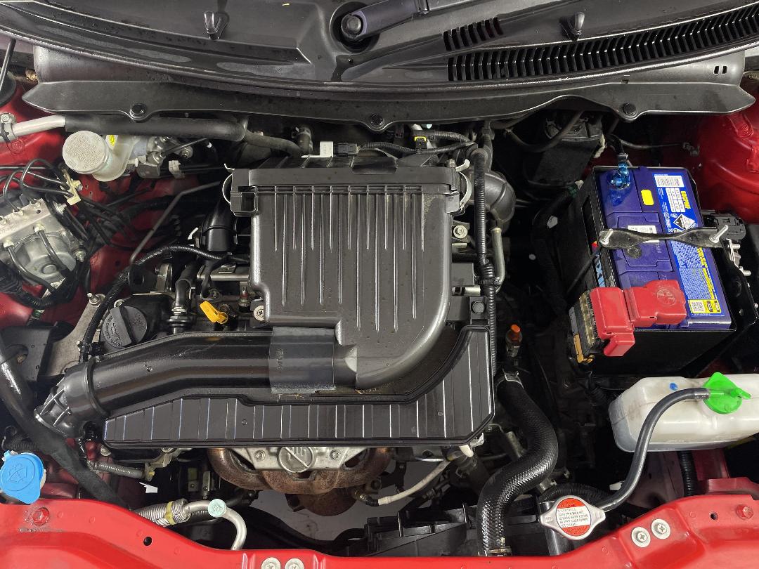 Photo '13' of Suzuki Swift