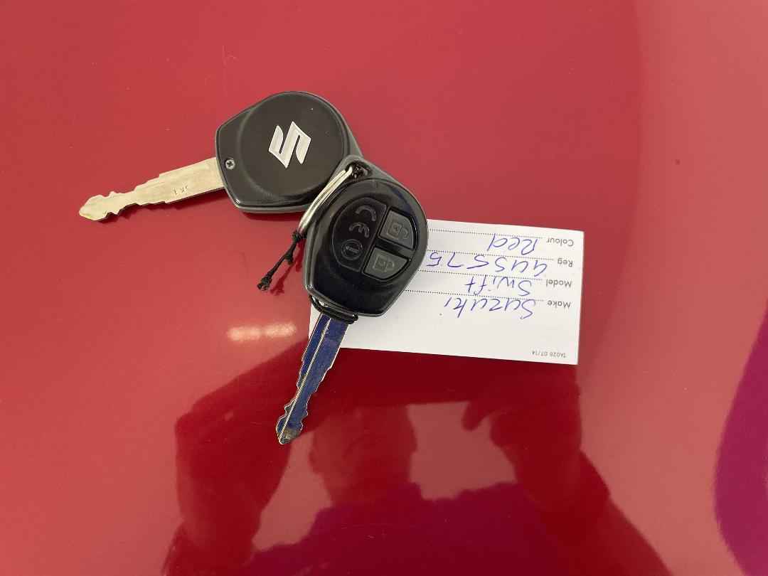 Photo '22' of Suzuki Swift