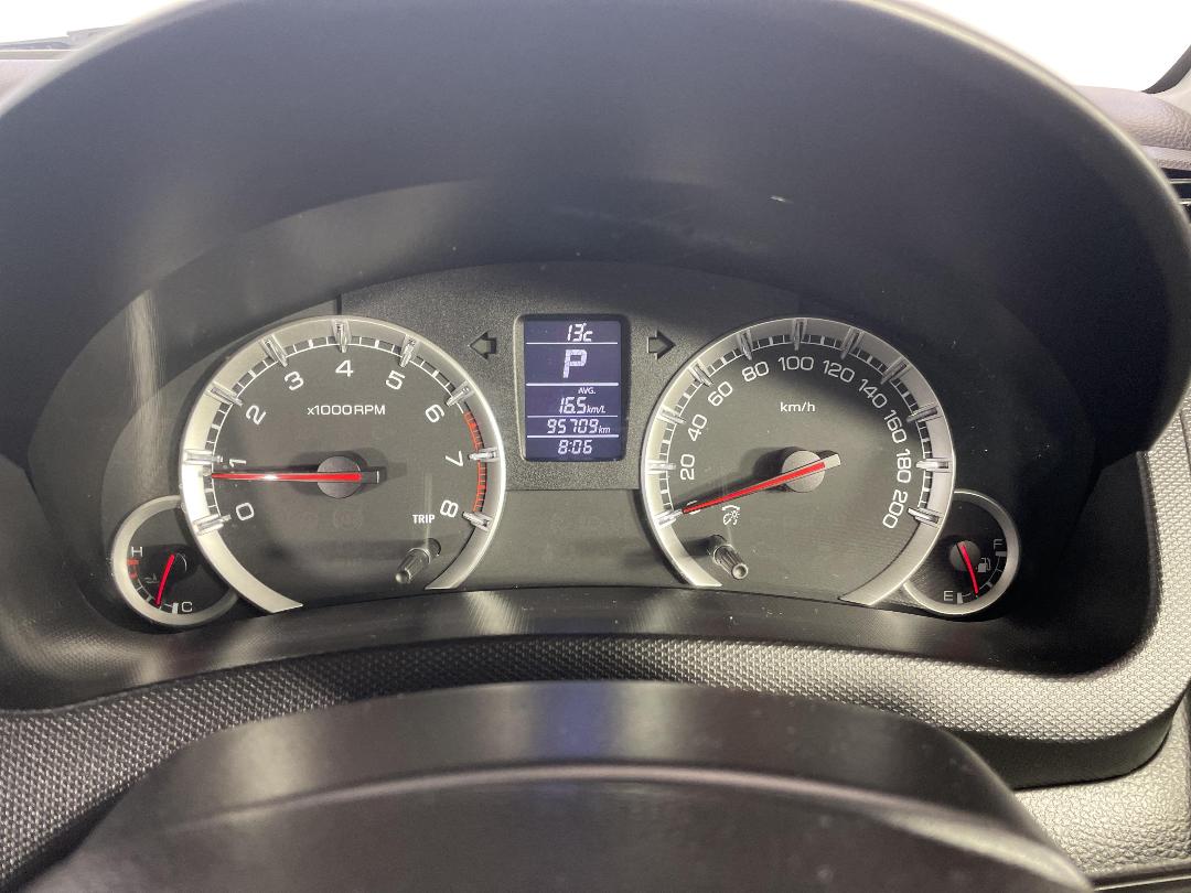 Photo '21' of Suzuki Swift