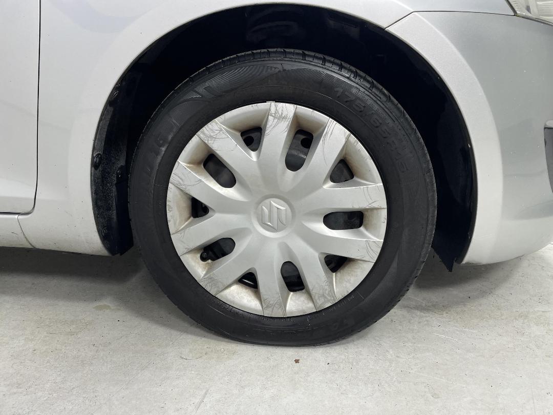 Photo '9' of Suzuki Swift