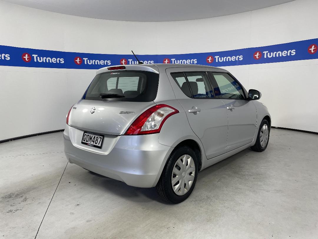 Photo '7' of Suzuki Swift