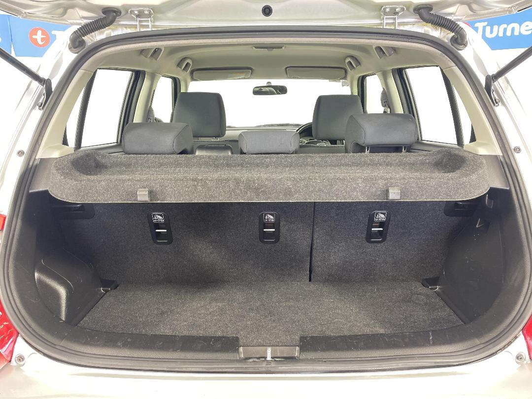 Photo '14' of Suzuki Swift