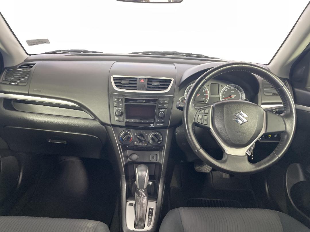 Photo '17' of Suzuki Swift