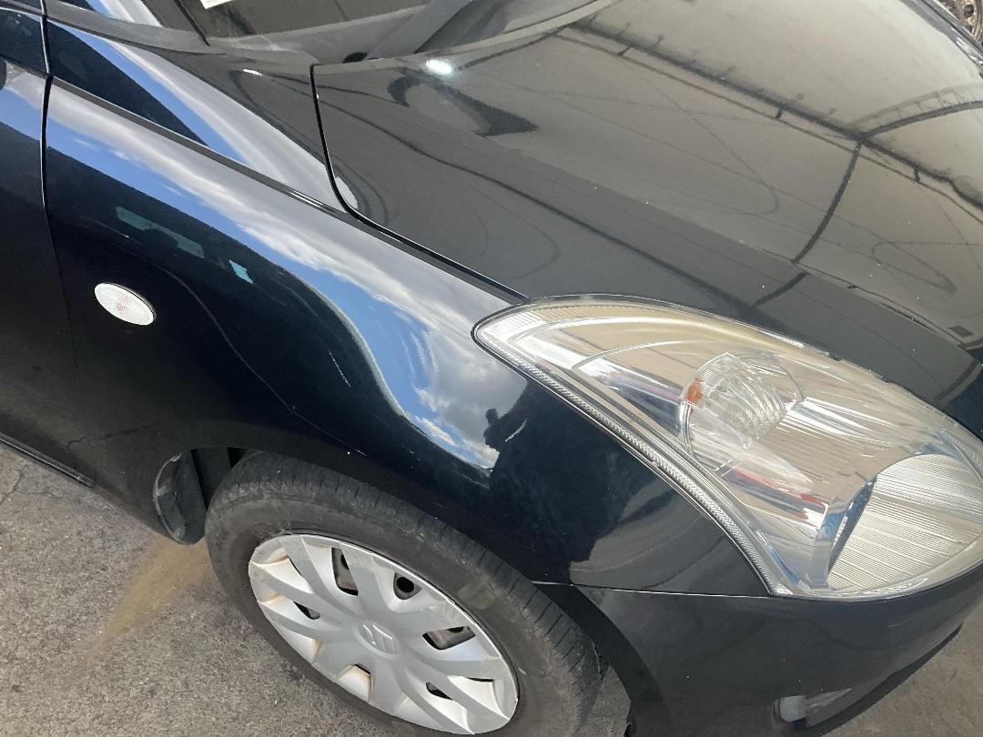 Photo '4' of Suzuki Swift GL