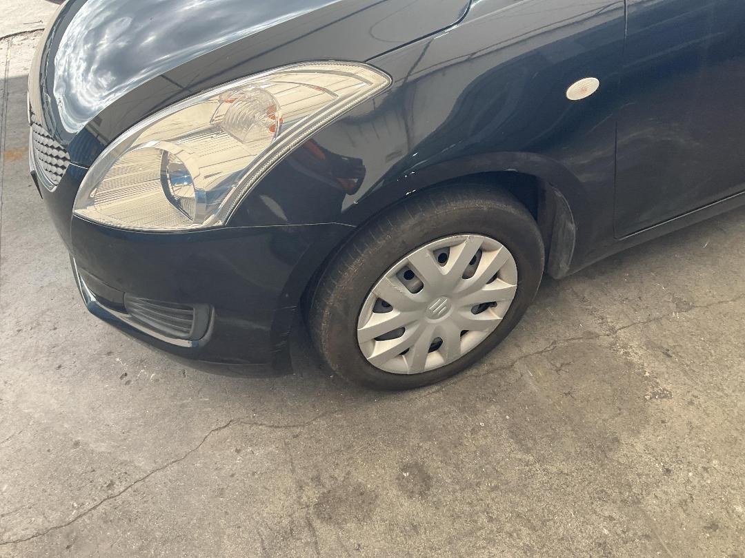 Photo '7' of Suzuki Swift GL